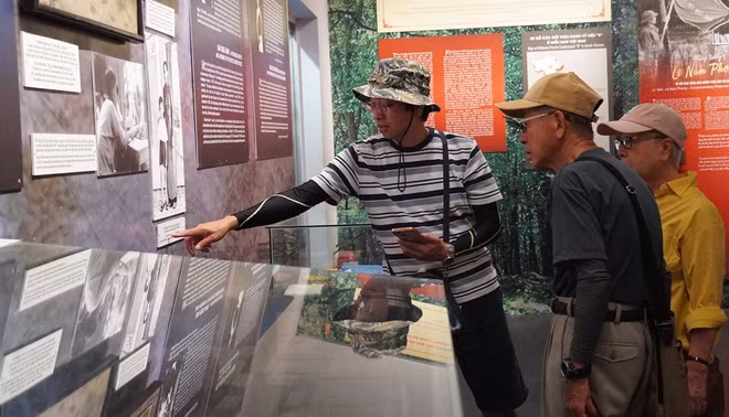 Exhiben en Ciudad Ho Chi Minh objetos y documentos de la pasada guerra ảnh 1