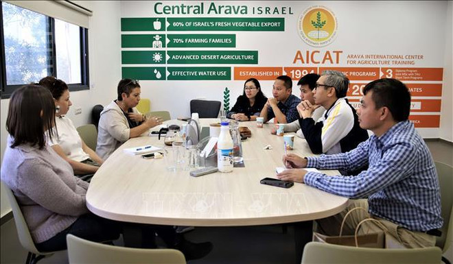 Embajada de Vietnam en Israel visita a estudiantes connacionales en región sureña ảnh 1