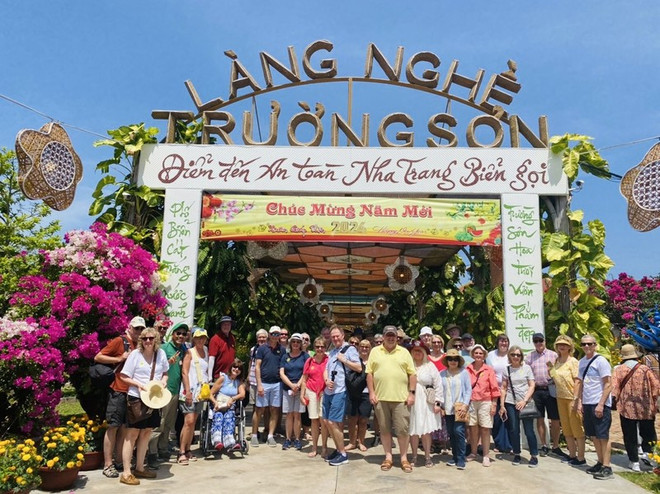 Continúa llegando a Vietnam turistas a bordo de cruceros ảnh 1 Continúa llegando a Vietnam turistas a bordo de cruceros ảnh 1