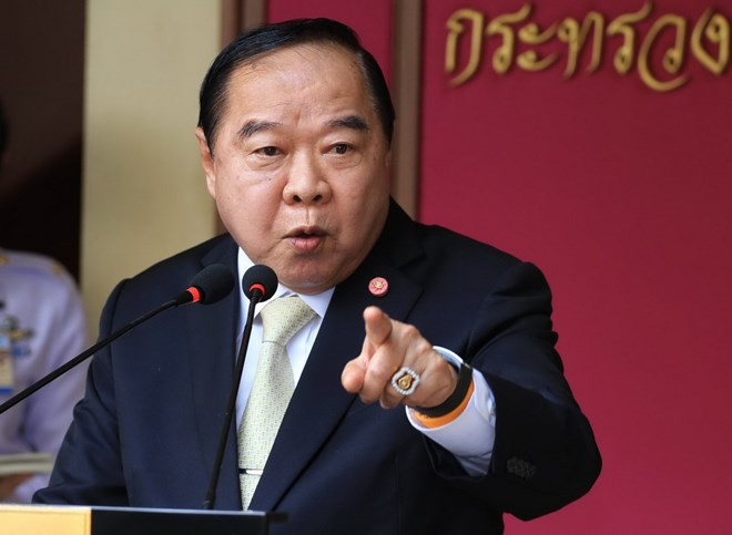 Tailandia prohíbe a Camisas Rojas abrir centros de supervisión para referendo ảnh 1 Tailandia prohíbe a Camisas Rojas abrir centros de supervisión para referendo ảnh 1