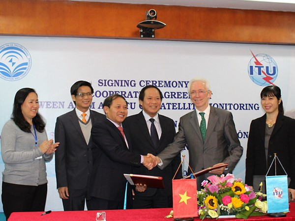 Vietnam coopera con Unión Internacional de Telecomunicación en control satelital ảnh 1 Vietnam coopera con Unión Internacional de Telecomunicación en control satelital ảnh 1
