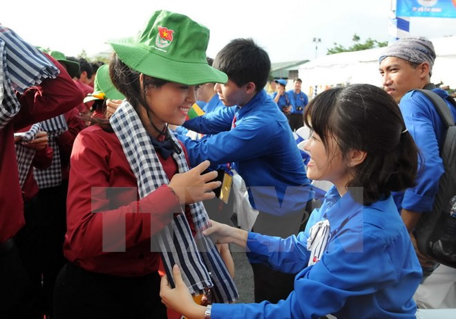 Barco juvenil Sudeste Asiático-Japón visita Ciudad Ho Chi Minh ảnh 2