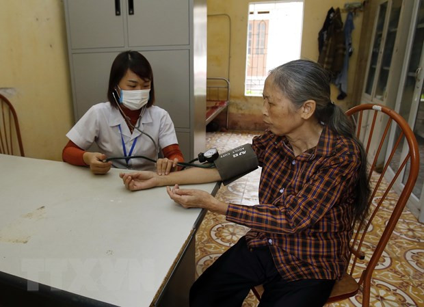 Ministerio de Salud recomienda a personas mayores prevenir la epidemia en casa ảnh 1 Ministerio de Salud recomienda a personas mayores prevenir la epidemia en casa ảnh 1