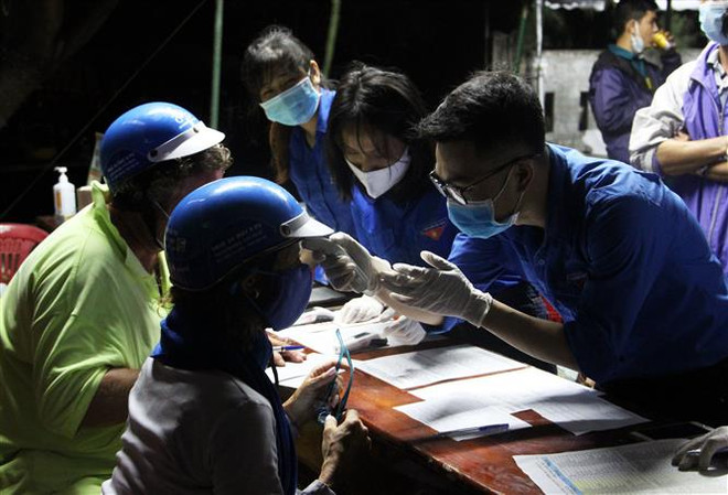 Jóvenes de provincia vietnamita apoyan lucha contra SARS-CoV-2 ảnh 1 Jóvenes de provincia vietnamita apoyan lucha contra SARS-CoV-2 ảnh 1