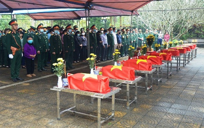 Celebran en provincia vietnamita homenaje póstumo a mártires caídos ảnh 1