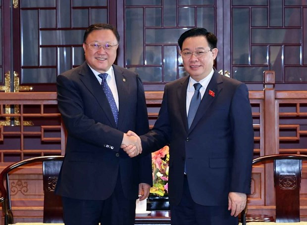 Presidente parlamentario vietnamita se reúne con jefes de principales corporaciones de China ảnh 2 Presidente parlamentario vietnamita se reúne con jefes de principales corporaciones de China ảnh 2