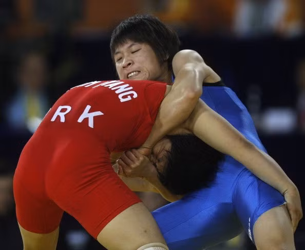 Luchadora vietnamita obtiene boleto olímpico ảnh 1