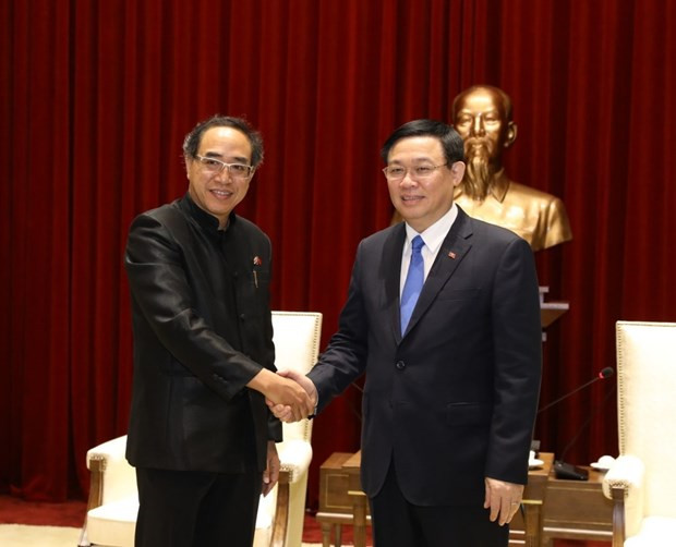 Hanoi dispuesto a crear un entorno estable para empresas tailandesas ảnh 1 Hanoi dispuesto a crear un entorno estable para empresas tailandesas ảnh 1