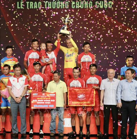 Concluye en Vietnam torneo nacional de ciclismo 2020 ảnh 1