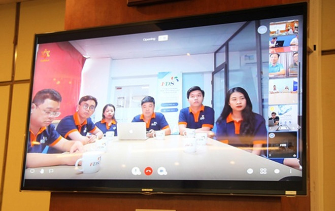 Presentan plataforma de conferencia desarrollada por ingenieros vietnamitas ảnh 1 Presentan plataforma de conferencia desarrollada por ingenieros vietnamitas ảnh 1