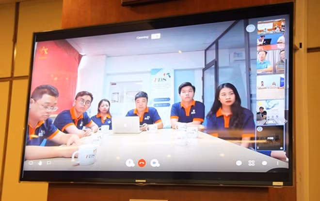 Presentan plataforma de conferencia desarrollada por ingenieros vietnamitas ảnh 1