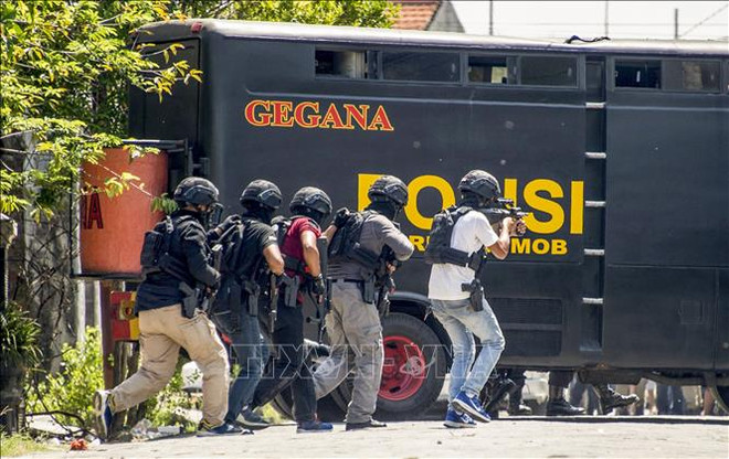 Policía indonesio asesinado por extremistas relacionados con Estado Islámico ảnh 1 Policía indonesio asesinado por extremistas relacionados con Estado Islámico ảnh 1