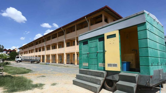 Camboya convierte escuela secundaria en centro de salud para viajeros entrantes ảnh 1 Camboya convierte escuela secundaria en centro de salud para viajeros entrantes ảnh 1