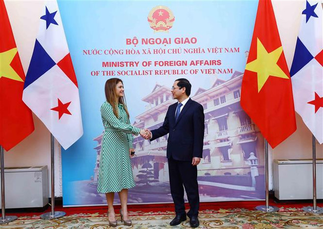 Abogan por elevar eficacia de la cooperación entre Vietnam y Panamá ảnh 1 Abogan por elevar eficacia de la cooperación entre Vietnam y Panamá ảnh 1