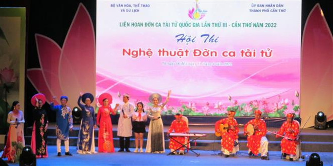 Honran los valores del arte musical Don ca tai tu ảnh 1 Honran los valores del arte musical Don ca tai tu ảnh 1