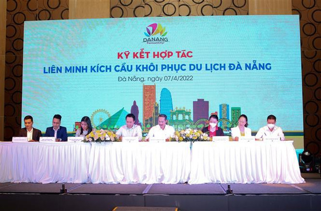 Ciudad central vietnamita lanza programa de estímulo turístico para 2022 ảnh 2 Ciudad central vietnamita lanza programa de estímulo turístico para 2022 ảnh 2