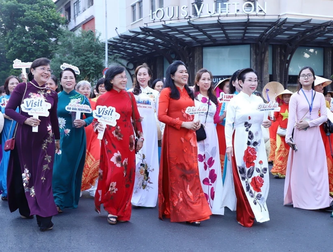 Más de cinco mil personas participarán en Festival Ao Dai de Ciudad Ho Chi Minh ảnh 1 Más de cinco mil personas participarán en Festival Ao Dai de Ciudad Ho Chi Minh ảnh 1