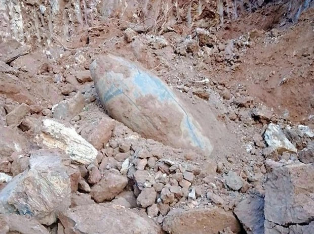 Bomba de más de 100 kilos desactivada con éxito en Binh Dinh ảnh 1 Bomba de más de 100 kilos desactivada con éxito en Binh Dinh ảnh 1