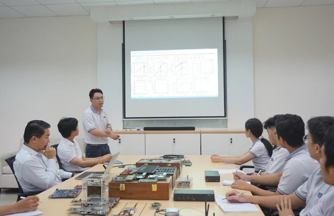 Universidades vietnamitas ofrecen especialización en semiconductores ảnh 1 Universidades vietnamitas ofrecen especialización en semiconductores ảnh 1