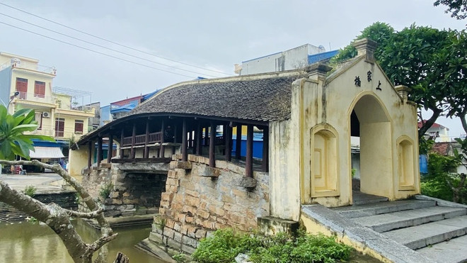 Arquitectura única del puente de azulejos Thuong Nong en provincia de Nam Dinh ảnh 1 Arquitectura única del puente de azulejos Thuong Nong en provincia de Nam Dinh ảnh 1