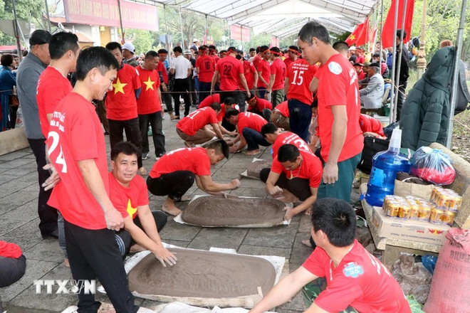 Festival primaveral en Hai Duong promueve el petardo de arcilla ảnh 1 Festival primaveral en Hai Duong promueve el petardo de arcilla ảnh 1