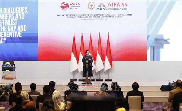 Presidente de Vietnam elogia aportes de AIPA a ASEAN ảnh 2 Presidente de Vietnam elogia aportes de AIPA a ASEAN ảnh 2