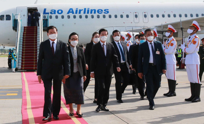 Prensa de Laos resalta éxito de visita oficial de su máximo dirigente a Vietnam ảnh 1 Prensa de Laos resalta éxito de visita oficial de su máximo dirigente a Vietnam ảnh 1