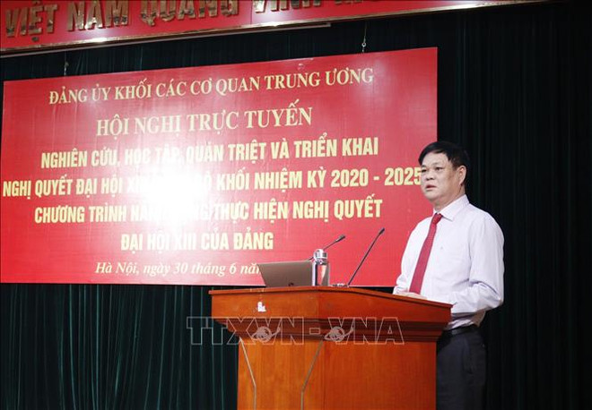 Fomentan implementación de resolución del XIII Congreso del Comité partidista en bloque de órganos centrales ảnh 1 Fomentan implementación de resolución del XIII Congreso del Comité partidista en bloque de órganos centrales ảnh 1