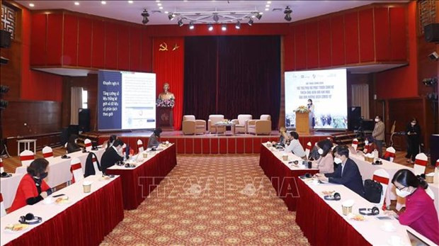 Debaten en Vietnam formas de apoyo a mujeres en búsqueda de medios de vida resilientes al cambio climático ảnh 1 Debaten en Vietnam formas de apoyo a mujeres en búsqueda de medios de vida resilientes al cambio climático ảnh 1