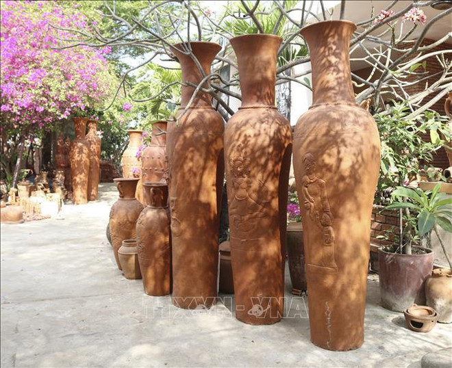 Aldea de cerámica de Bau Truc en provincia vietnamita de Ninh Thuan restaura producción ảnh 1 Aldea de cerámica de Bau Truc en provincia vietnamita de Ninh Thuan restaura producción ảnh 1