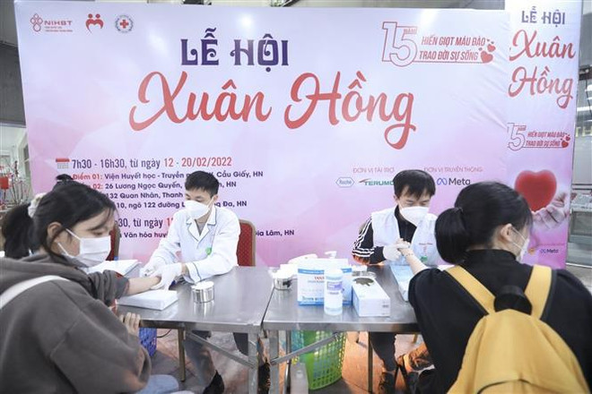 Campaña de donación de sangre en Hanoi recolecta más de ocho mil 600 unidades de plasma ảnh 2 Campaña de donación de sangre en Hanoi recolecta más de ocho mil 600 unidades de plasma ảnh 2