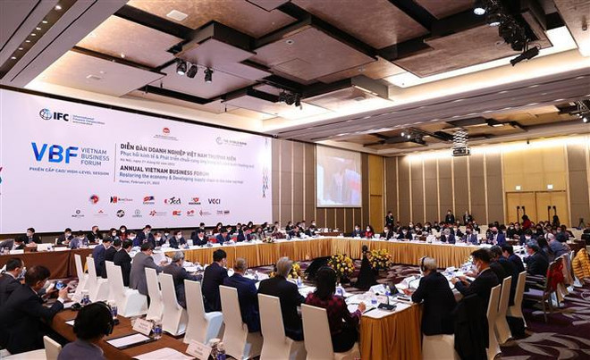 Foro empresarial propone medidas para crecimiento económico de Vietnam ảnh 1 Foro empresarial propone medidas para crecimiento económico de Vietnam ảnh 1