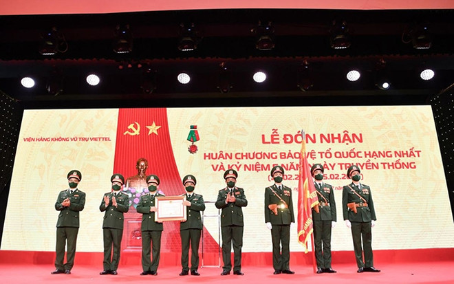 Honran al Instituto Aeroespacial de Viettel por sus contribuciones a la protección del país ảnh 1 Honran al Instituto Aeroespacial de Viettel por sus contribuciones a la protección del país ảnh 1