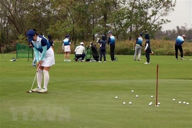 Hanoi cierra campos de golf para evitar la propagación del COVID-19 ảnh 1 Hanoi cierra campos de golf para evitar la propagación del COVID-19 ảnh 1