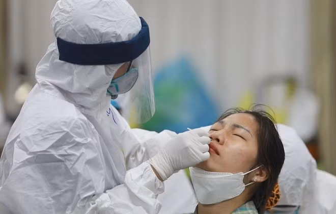 Vietnam reporta nuevos casos autóctonos de COVID-19 ảnh 1