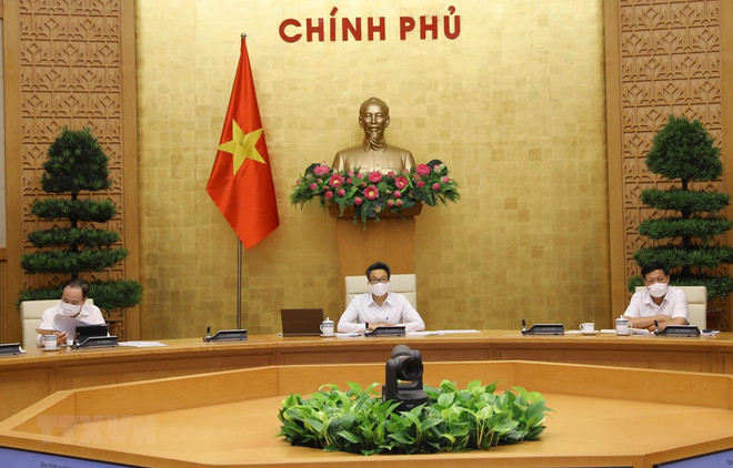 Vicepremier vietnamita insta a las localidades a estar en alerta máxima por COVID-19 ảnh 1 Vicepremier vietnamita insta a las localidades a estar en alerta máxima por COVID-19 ảnh 1