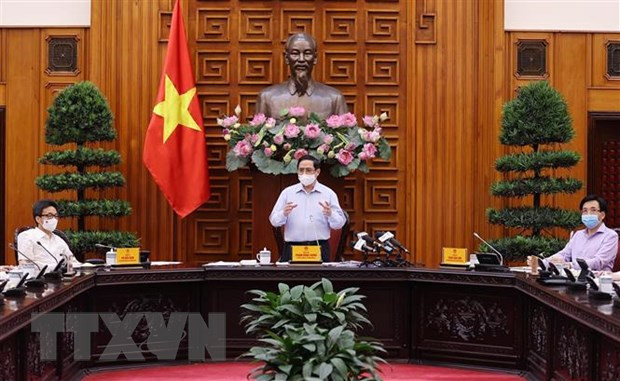 Premier vietnamita exhorta a priorizar la protección de la salud de los ciudadanos ảnh 2