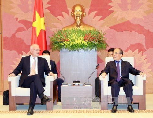 Presidente parlamentario vietnamita elogia avances en lazos con UE ảnh 1 Presidente parlamentario vietnamita elogia avances en lazos con UE ảnh 1