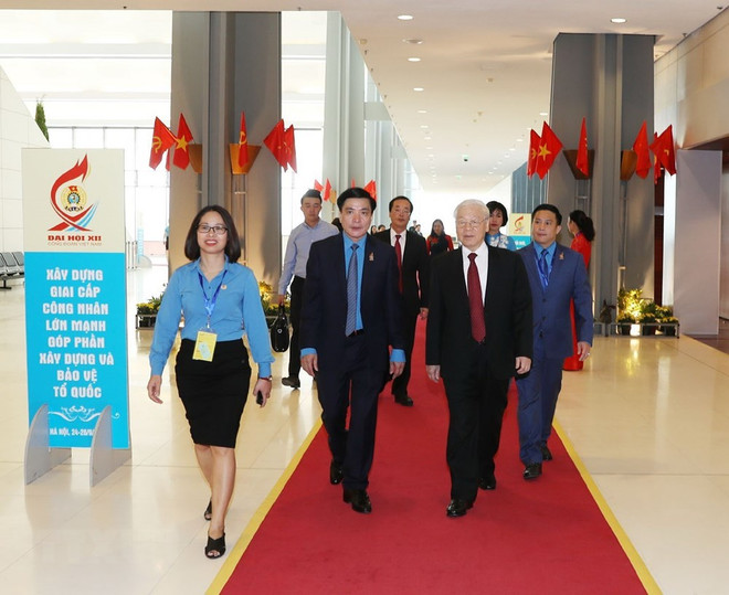 [Foto] Inauguran en Hanoi duodécimo Congreso Sindical de Vietnam ảnh 1