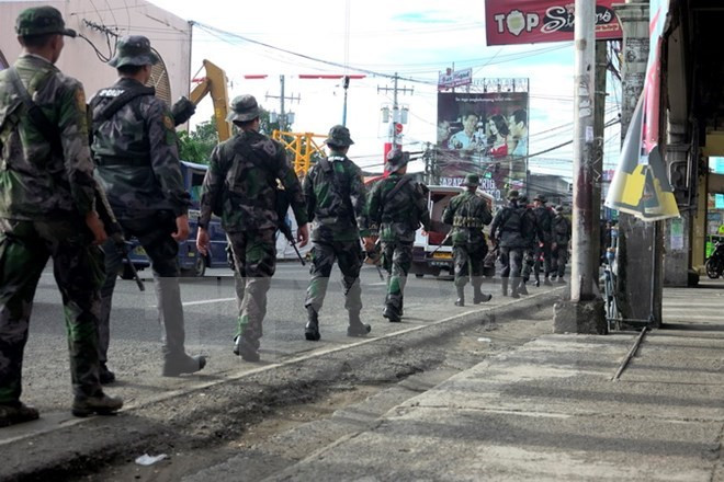Intensifica Filipinas operación para aniquilar grupo insurgente en Marawi ảnh 1 Intensifica Filipinas operación para aniquilar grupo insurgente en Marawi ảnh 1
