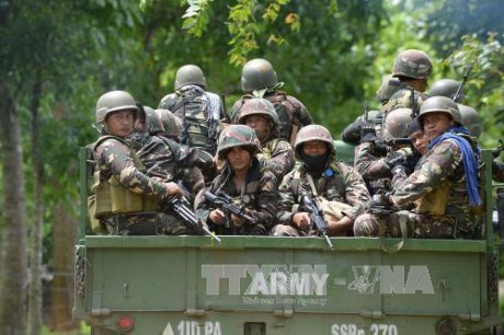 Dos mil civiles permanecen atrapados en combates con insurgentes en Filipinas ảnh 1 Dos mil civiles permanecen atrapados en combates con insurgentes en Filipinas ảnh 1