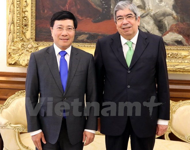 Vietnam y Portugal acuerdan aumentar intercambio de delegaciones ảnh 1 Vietnam y Portugal acuerdan aumentar intercambio de delegaciones ảnh 1