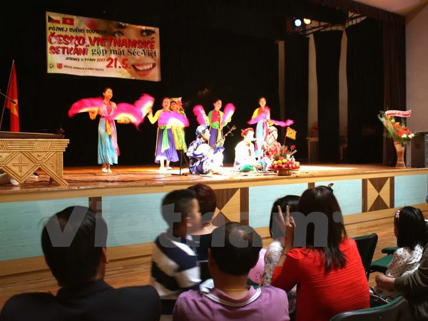 Festival cultural robustece lazos Vietnam- República Checa ảnh 1 Festival cultural robustece lazos Vietnam- República Checa ảnh 1