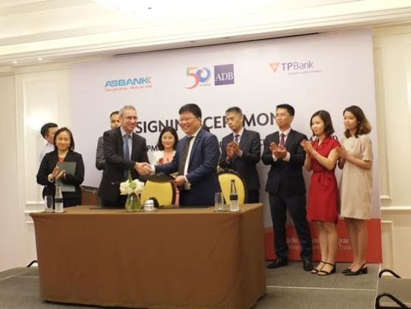 Bancos vietnamitas participan en programa de financiación comercial del ADB ảnh 1