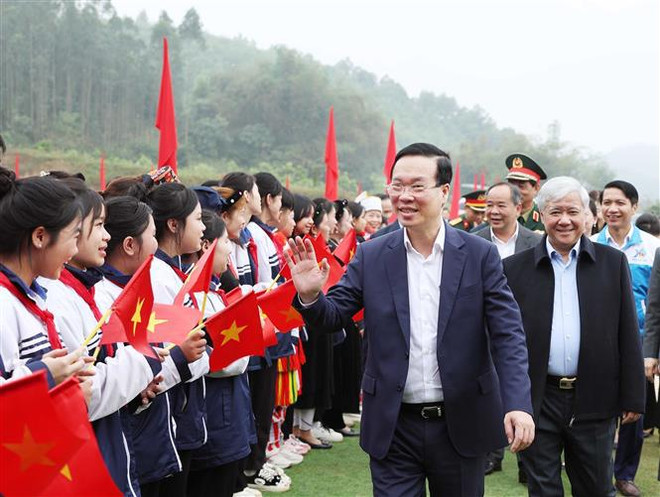 Presidente de Vietnam lanza Festival de plantación de árboles 2024 ảnh 2 Presidente de Vietnam lanza Festival de plantación de árboles 2024 ảnh 2