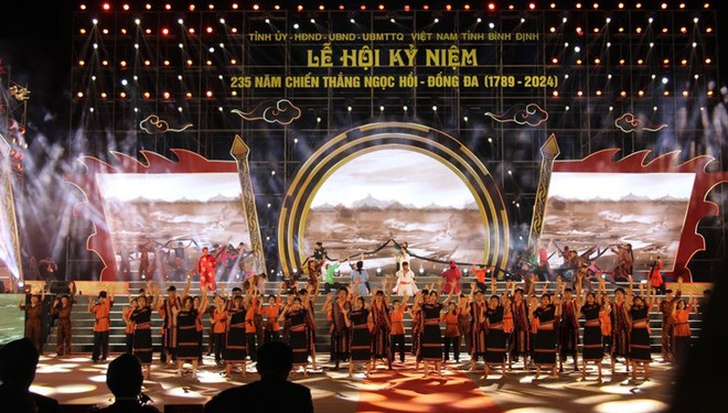 Celebra 235º aniversario de la victoria de Ngoc Hoi-Dong Da en Binh Dinh ảnh 1