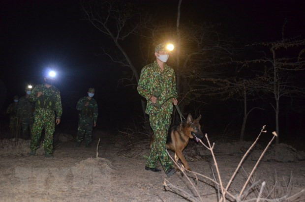 Repatrían a ciudadanos chinos que ingresan ilegalmente a Vietnam ảnh 1 Repatrían a ciudadanos chinos que ingresan ilegalmente a Vietnam ảnh 1