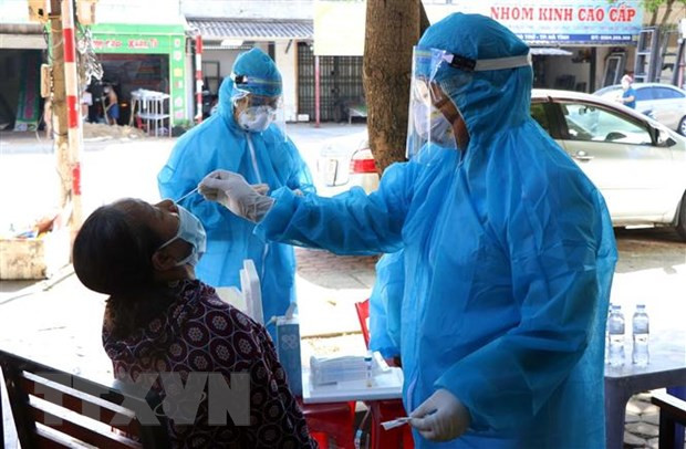 Vietnam registra 136 nuevos casos del coronavirus ảnh 1 Vietnam registra 136 nuevos casos del coronavirus ảnh 1