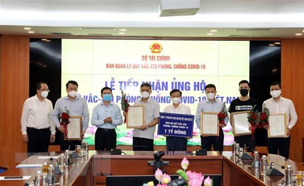 Vietnam recauda fondo millonario para adquisición de vacunas contra COVID-19 ảnh 1 Vietnam recauda fondo millonario para adquisición de vacunas contra COVID-19 ảnh 1