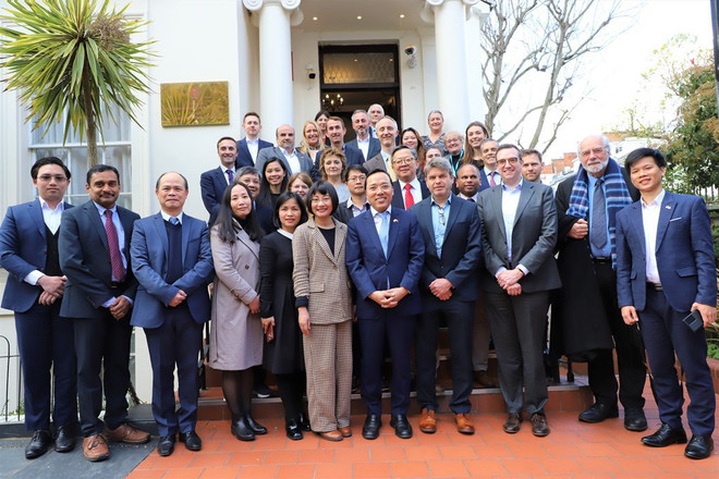 Vietnam y Reino Unido agilizan cooperación en investigación y transferencia de conocimiento ảnh 2 Vietnam y Reino Unido agilizan cooperación en investigación y transferencia de conocimiento ảnh 2